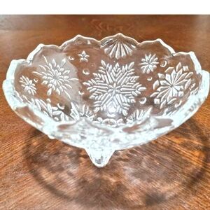 Vintage Mikasa Christmas Snowflake Crystal Candy Dish Footed Bowl Holidays